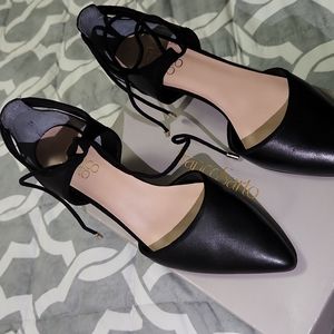 FrancoSarto black low heels, size 8 m